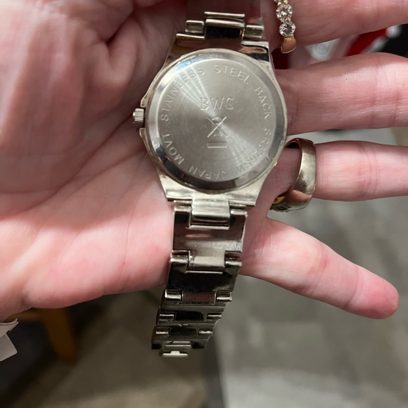 EUC SUPER CUTE WATCH - Picture 4 of 8